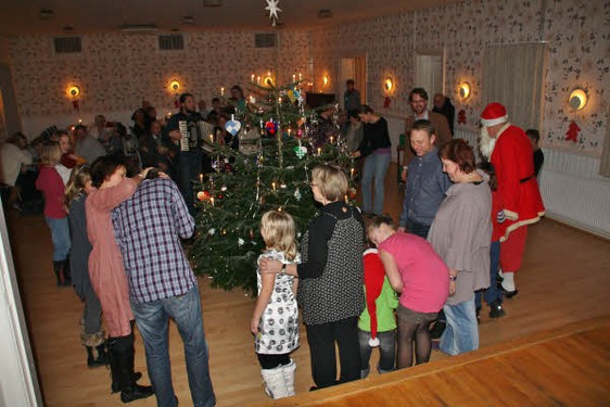 Juletræsfest_2011_kullerup_forsamlingshus_10.jpg